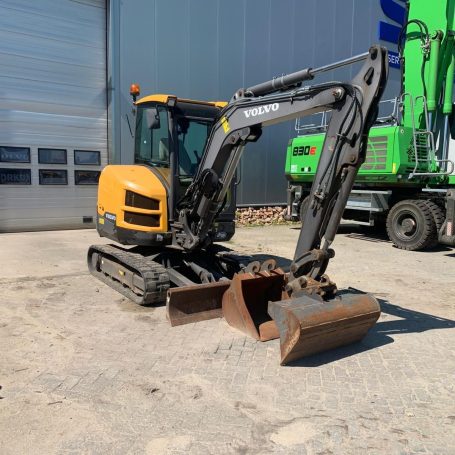 zu verkaufen Occasion Minibagger Volvo EC35D